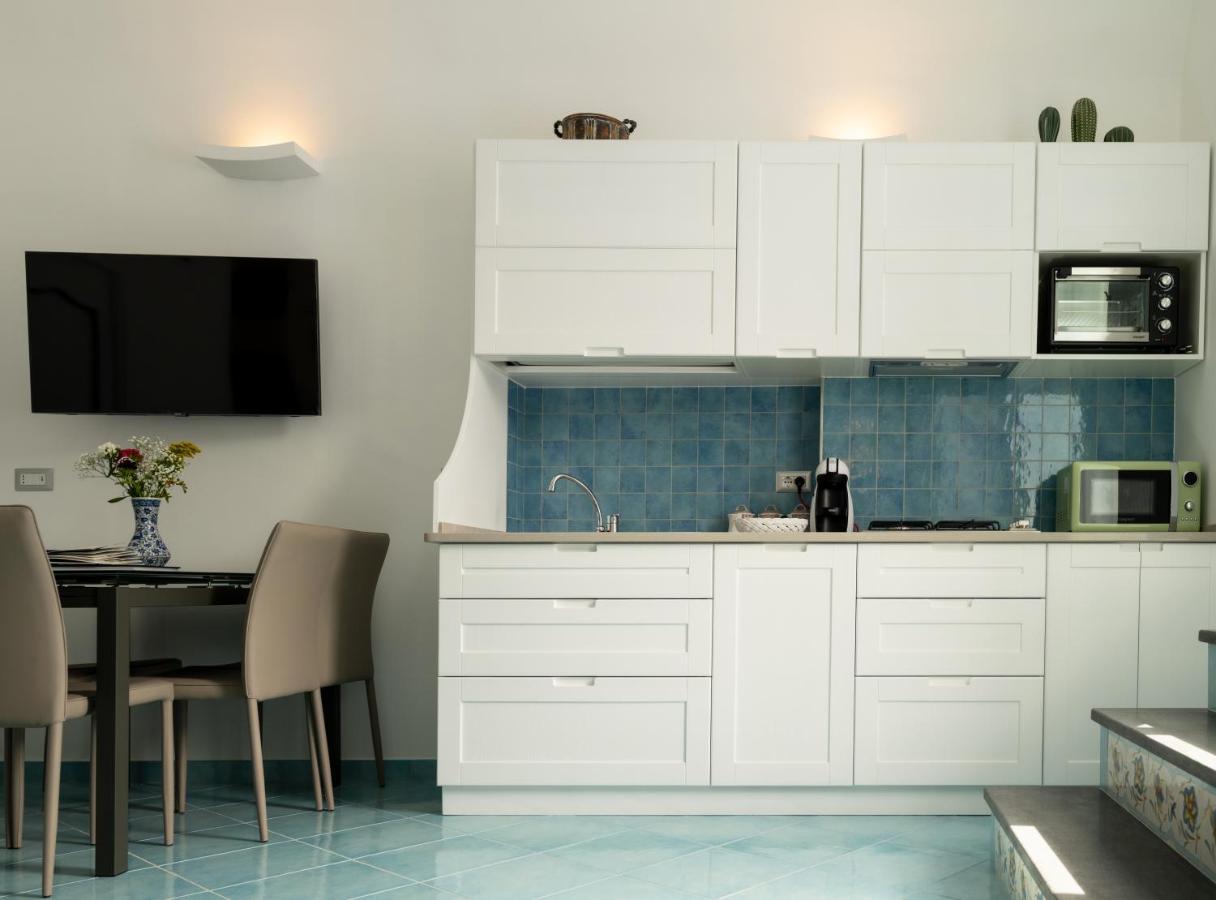 Grecale - Amazing Apartment With Patio And Sea View ไมยอรี ภายนอก รูปภาพ