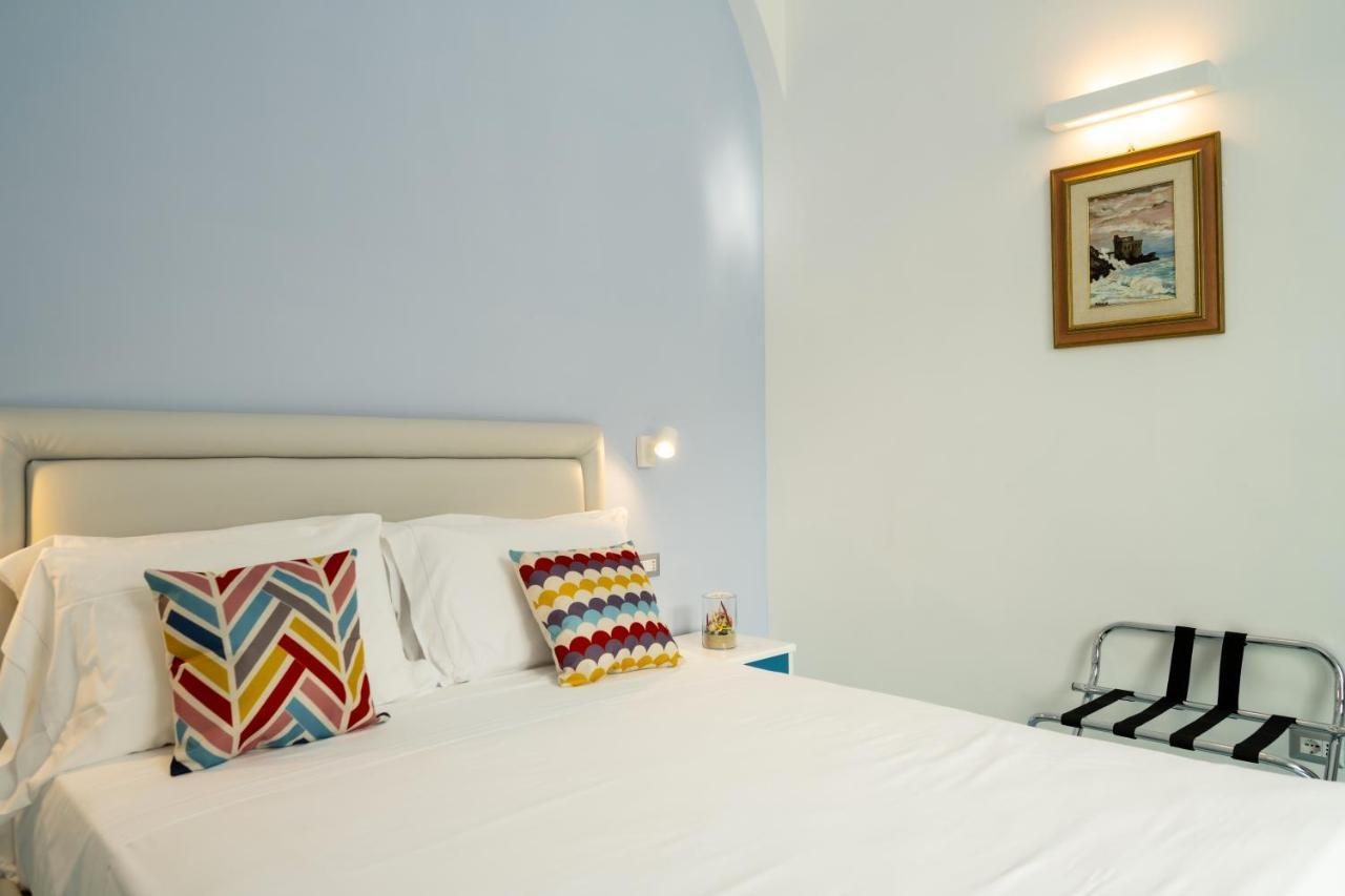 Grecale - Amazing Apartment With Patio And Sea View ไมยอรี ภายนอก รูปภาพ